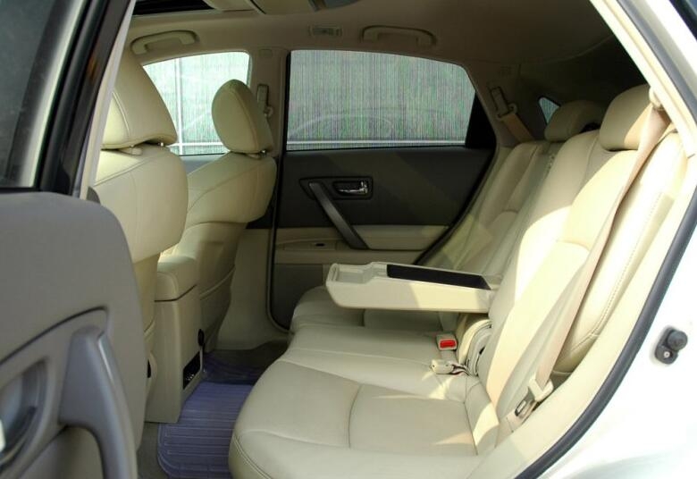 英菲尼迪FX二手值得买吗,富二代朋友的车