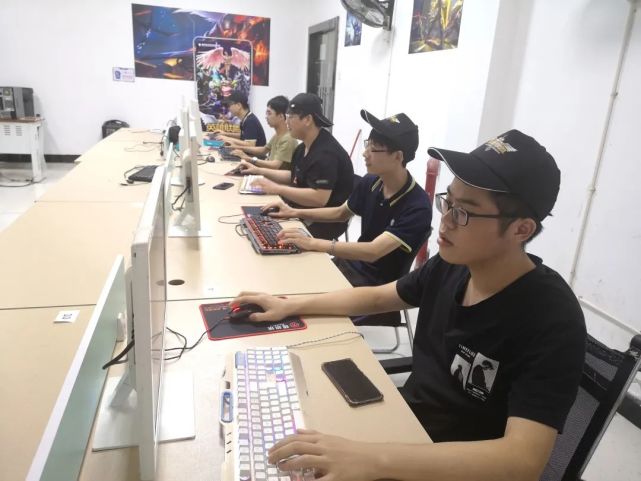 走进硅谷丨这所充满着幸福感的学校是怎样炼成的？