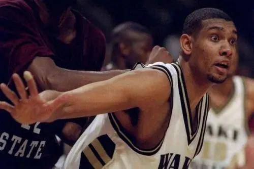 nba历史各个领域最强的球员邓肯,邓肯和乔丹最后一战视频