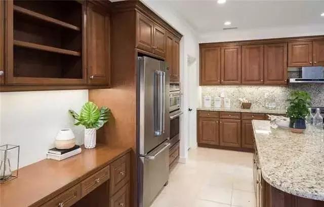 含泪剁手，说说我住尔湾光谱中心附近的物质生活