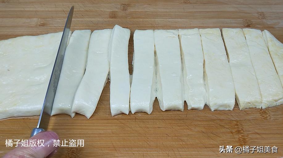 在家做健康油条的做法和配方,健康油条自己做教程