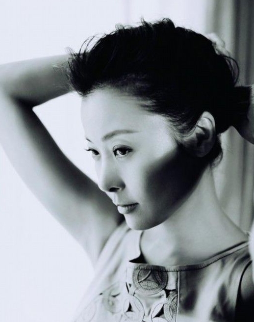 48岁柯蓝图片,柯蓝年轻时是什么样子