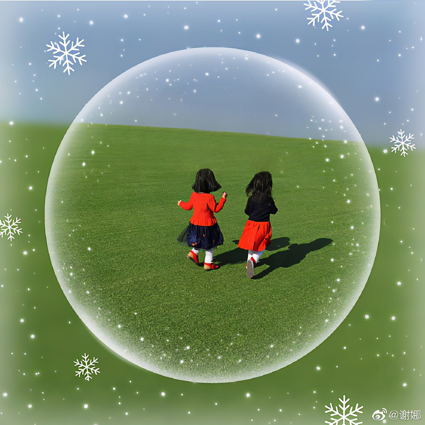 谢娜晒女儿照片为女儿写歌,谢娜晒女儿们自己做的生日卡片