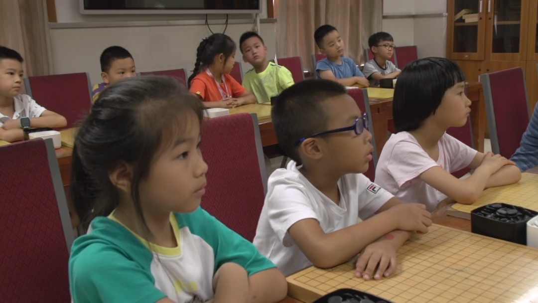 「教育社区」“棋观世界，培育非凡人生”走进成都棋院