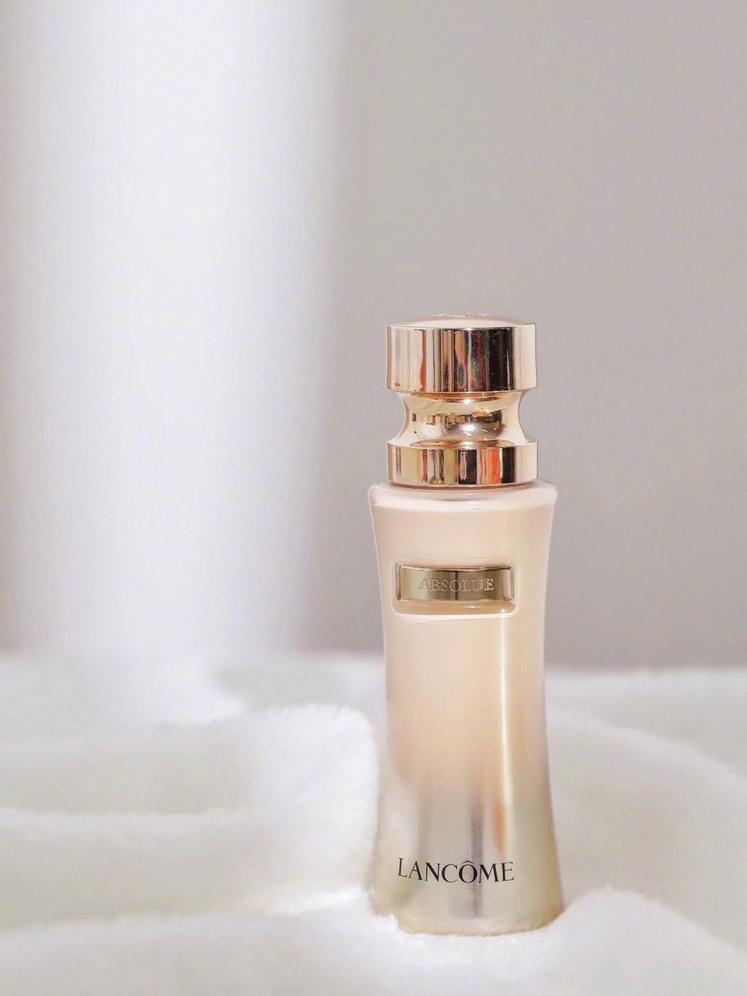 黄白皮适合兰蔻哪一款的粉底液,兰蔻持久粉底液黄河白