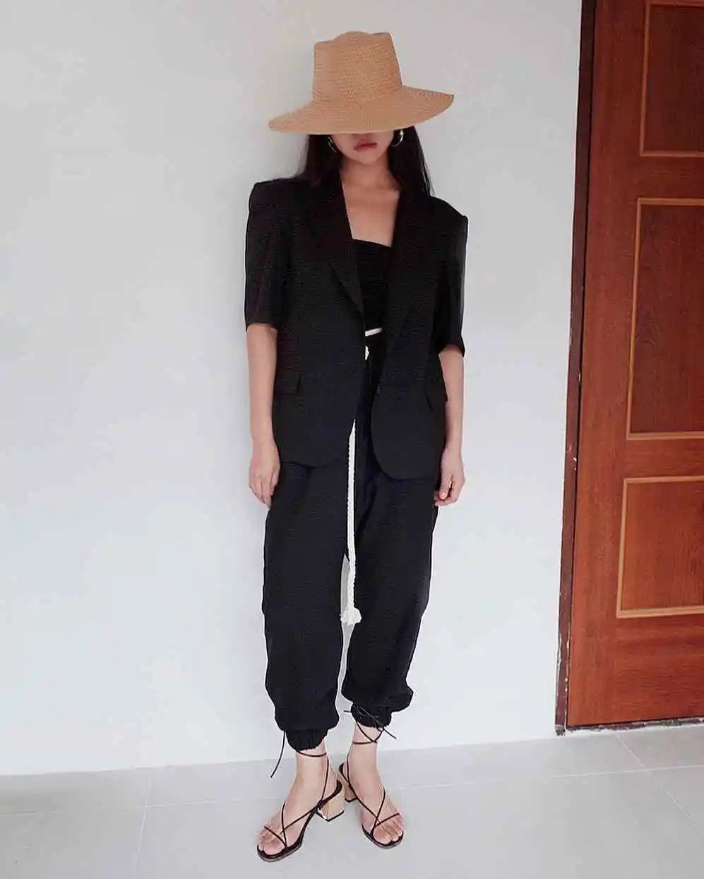 适合冬天穿的潮的裤子显腿长,适合粗腿穿的裤子推荐