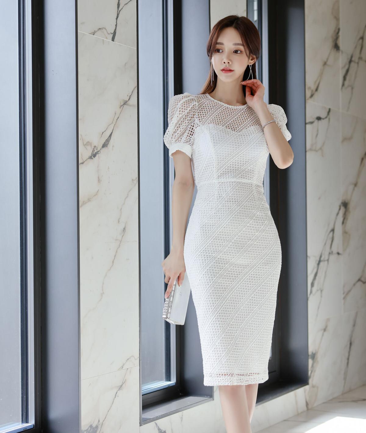 孙允珠黑色包臀针织连衣裙,孙允珠刺绣透纱连衣裙