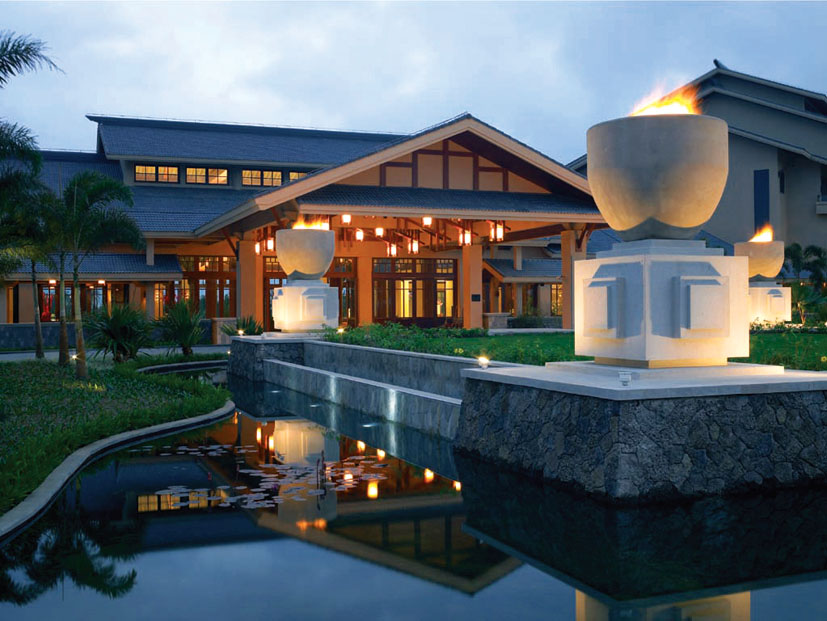 三亚希尔顿酒店多少钱一晚,三亚六月适合旅游度假吗