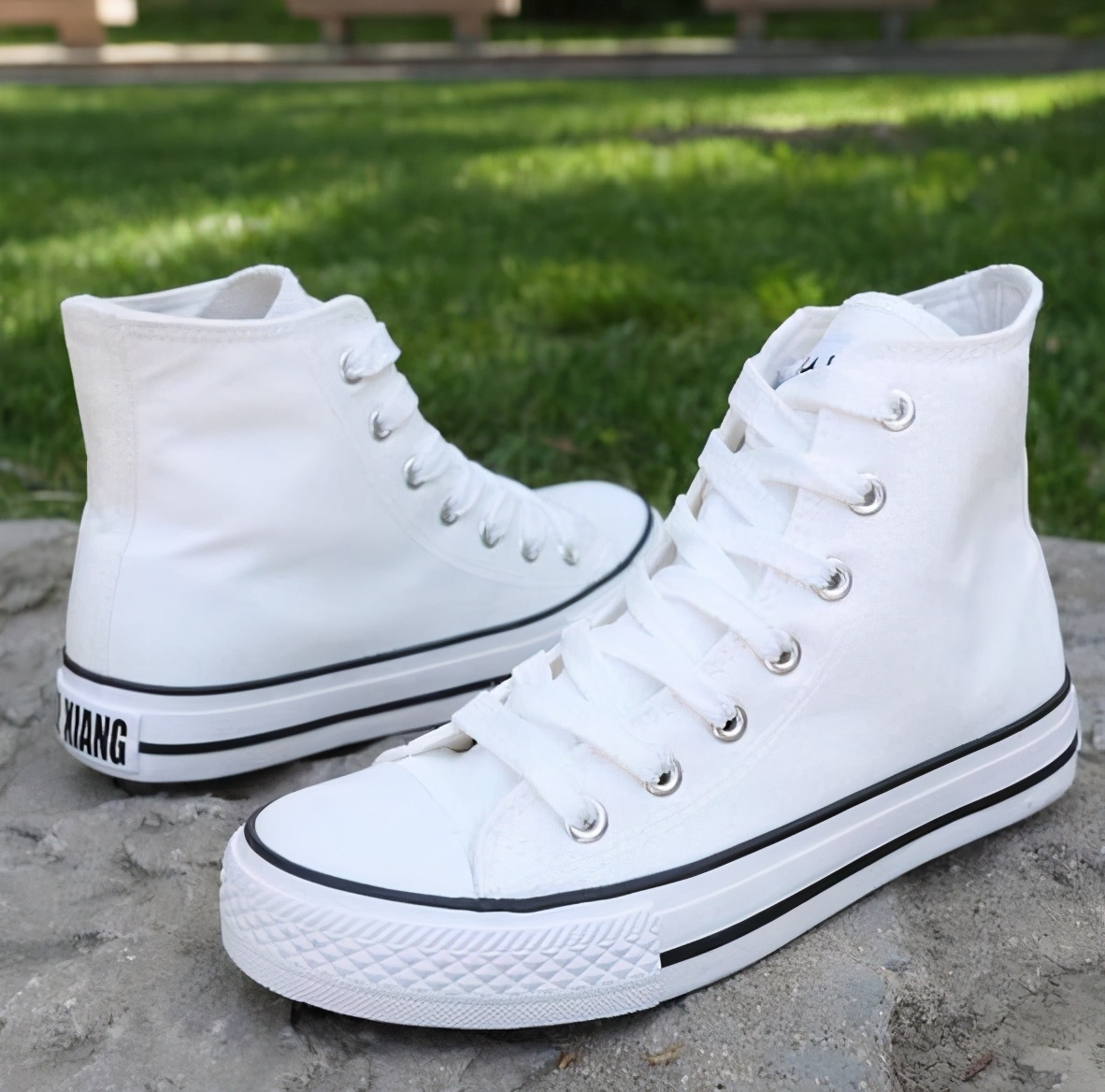 白色鞋子被晒黄之后还可以洗白吗？有什么方法可以不被晒黄