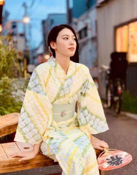 周杰伦三吉彩花真人照片,三吉彩花出演了周杰伦哪部mv