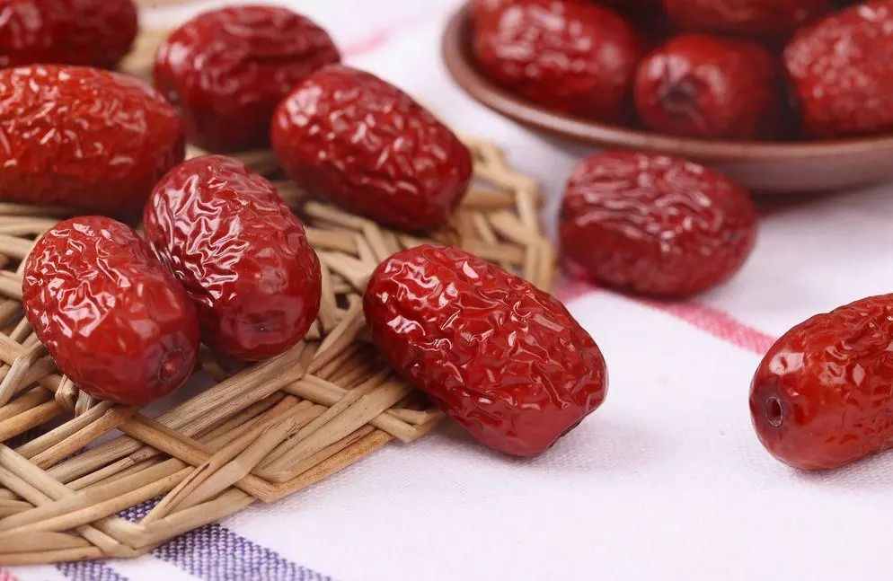 延安的枣园特色是什么东西,红枣延安特产