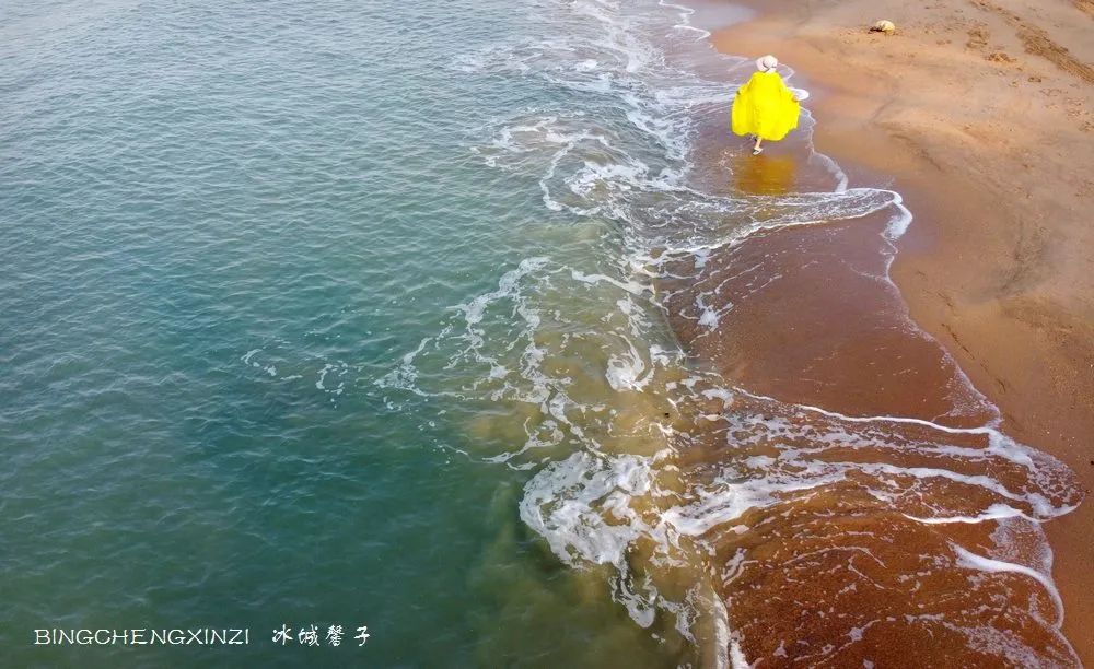 踏海听浪游泳的相关歌曲,听海的声音海浪拍打沙滩