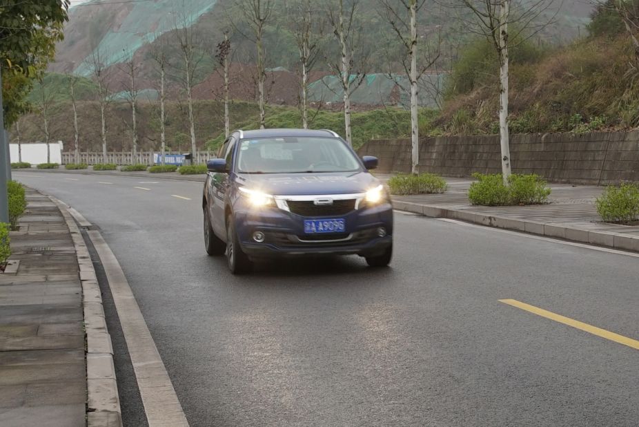 敢跟半挂掰手腕的车,敢和外资车叫板的国产车