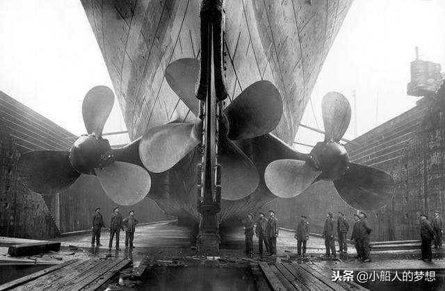 大型船只的螺旋桨为什么那么小,大型船舶的螺旋桨有多快