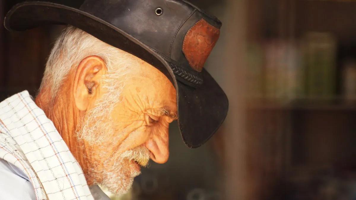 老人孤独症表现,老年人孤独症怎么防治