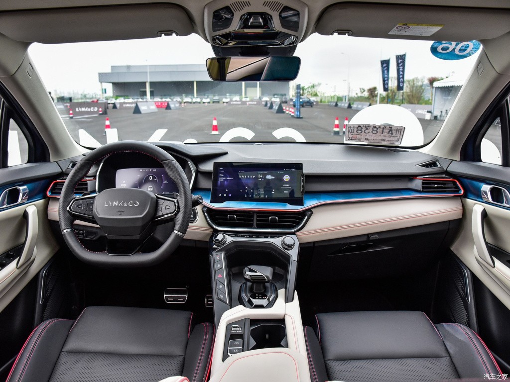 领克05phev和领克06phev哪款最好,2021领克06落地价14万