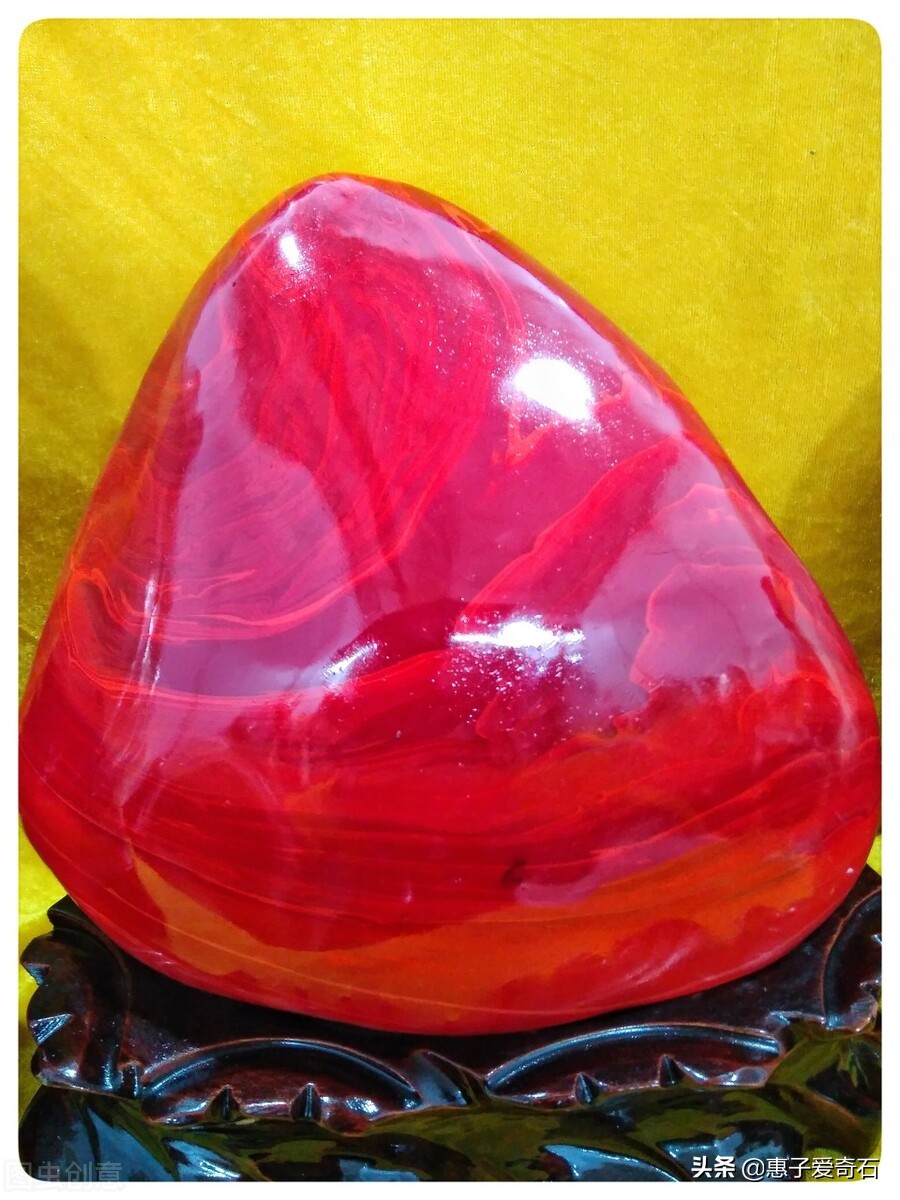 花高价买的玉石结果是废石头,渭河鸡血石属于鸡血玉还是鸡血石