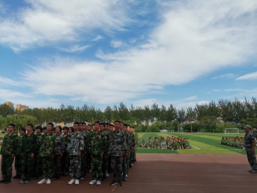 短暂而漫长的军训,军训进行时新生军训纪实全程高燃