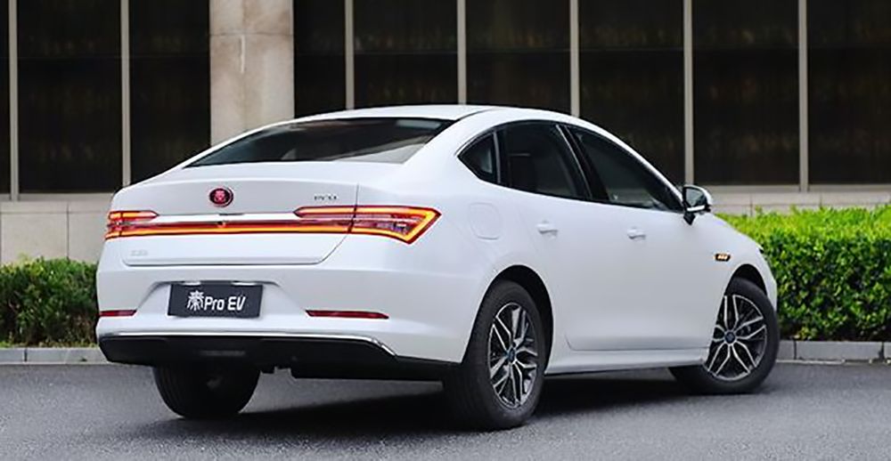 哪一款纯电轿车值得推荐,2020年纯电轿车这三款一定要关注