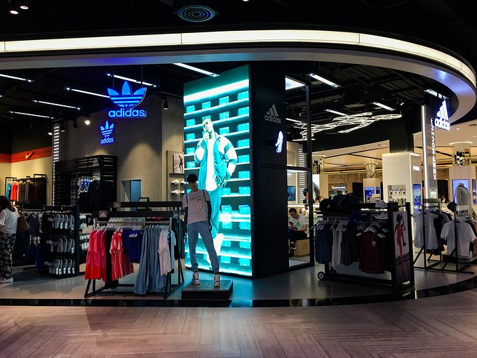 #春节泰好玩#曼谷最受国人欢迎的免税店,王权免税店