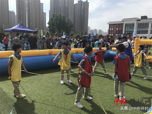 2019年河南省校园足球嘉年华观摩培训活动在二师附小西校区举行