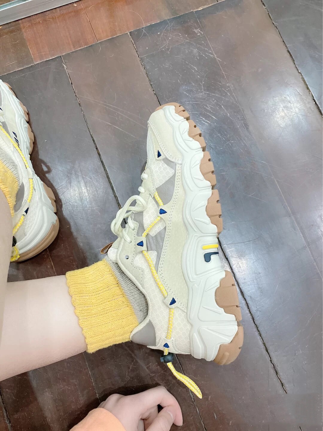 好看且增高的全脚掌运动鞋,超好看洋气运动鞋