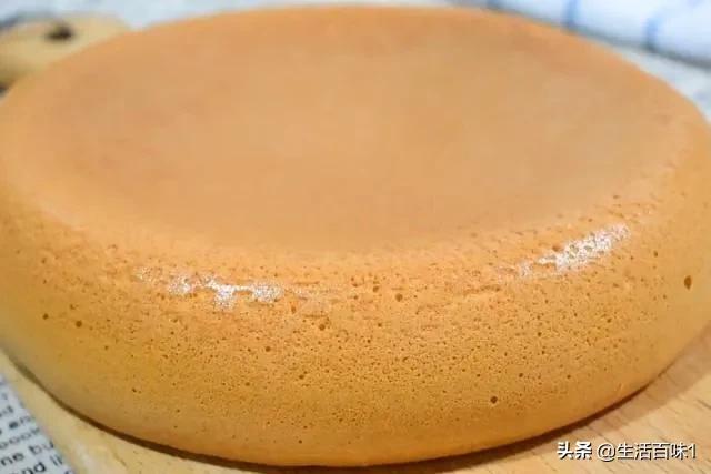 6个鸡蛋做电饭锅蛋糕放多少面粉,电饭锅做蛋糕牛奶面粉鸡蛋的比例