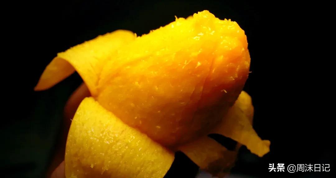 爆甜贵妃芒海南三亚,少吃点饭给榴莲留点空间