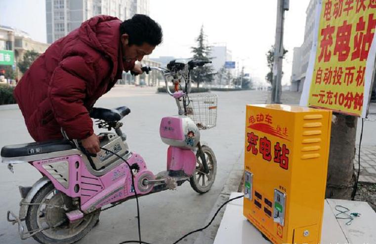电动车饿死充电两小时还是绿色的,电动车长时间不骑电池饿死怎么办