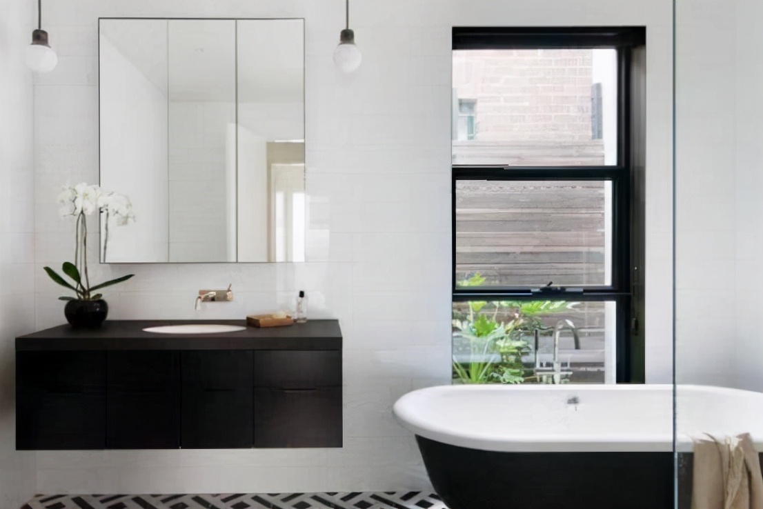 电热水器加热断电怎么维修,电热水器水一会热一会凉怎么回事