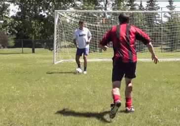 停球地滚球教学,停球高空球