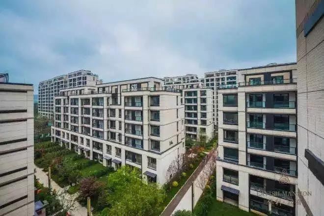 卖不出去反而涨价,卖不动还不降价