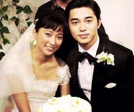 佐佐木希表态丈夫出轨,佐佐木希就老公出轨道歉