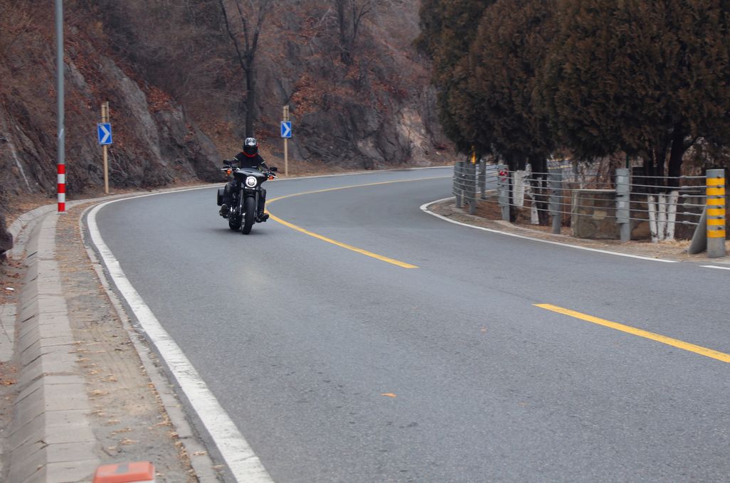 拥有一台摩托车的感受,哈雷有什么特别的