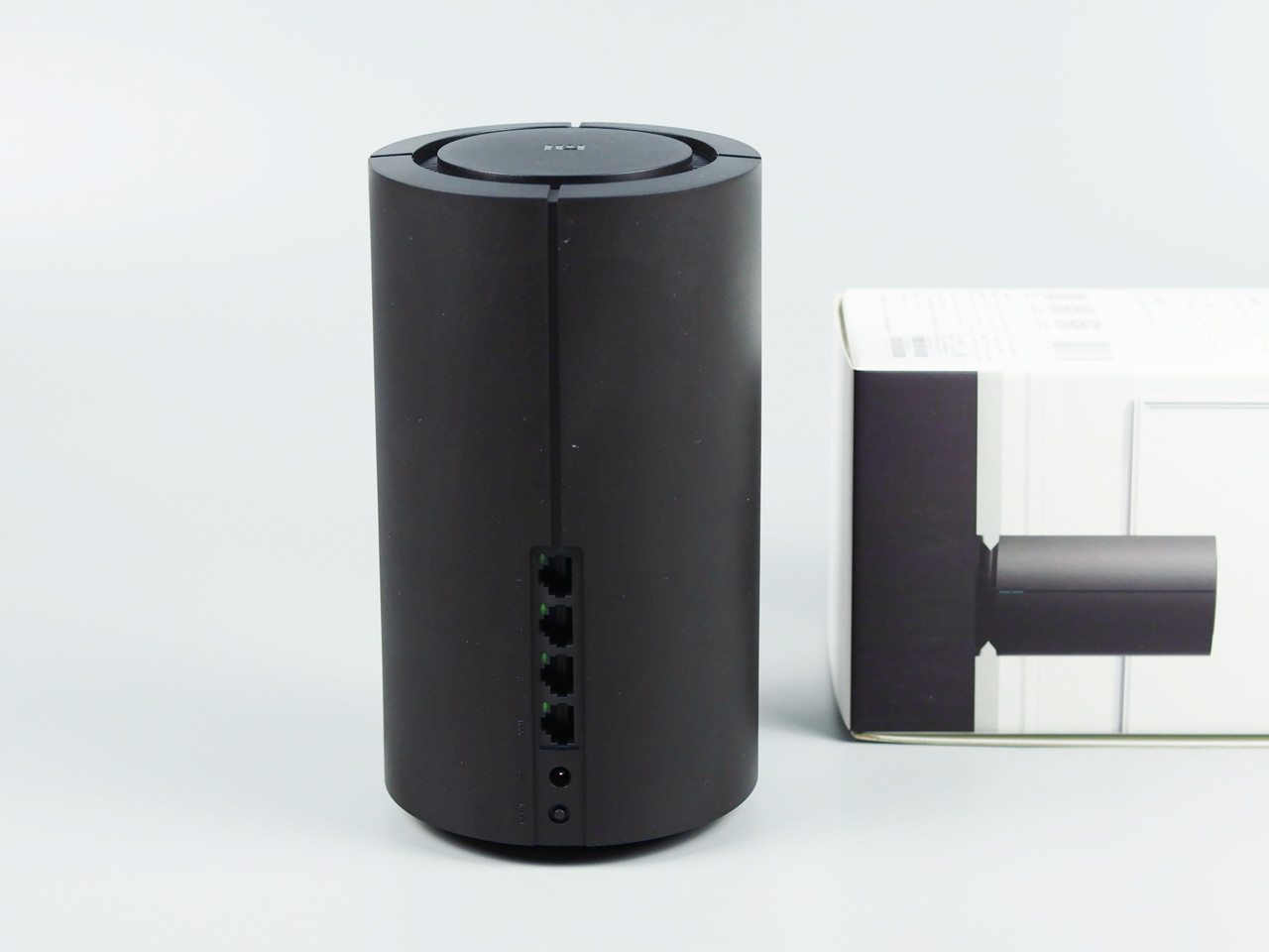 小米路由器ac2100全屋覆盖,小米路由器ac2100可以穿多少墙