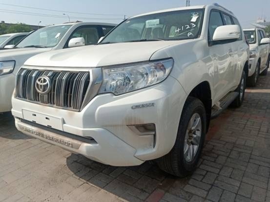 平行进口车中东版普拉多4000,平行进口车2023普拉多