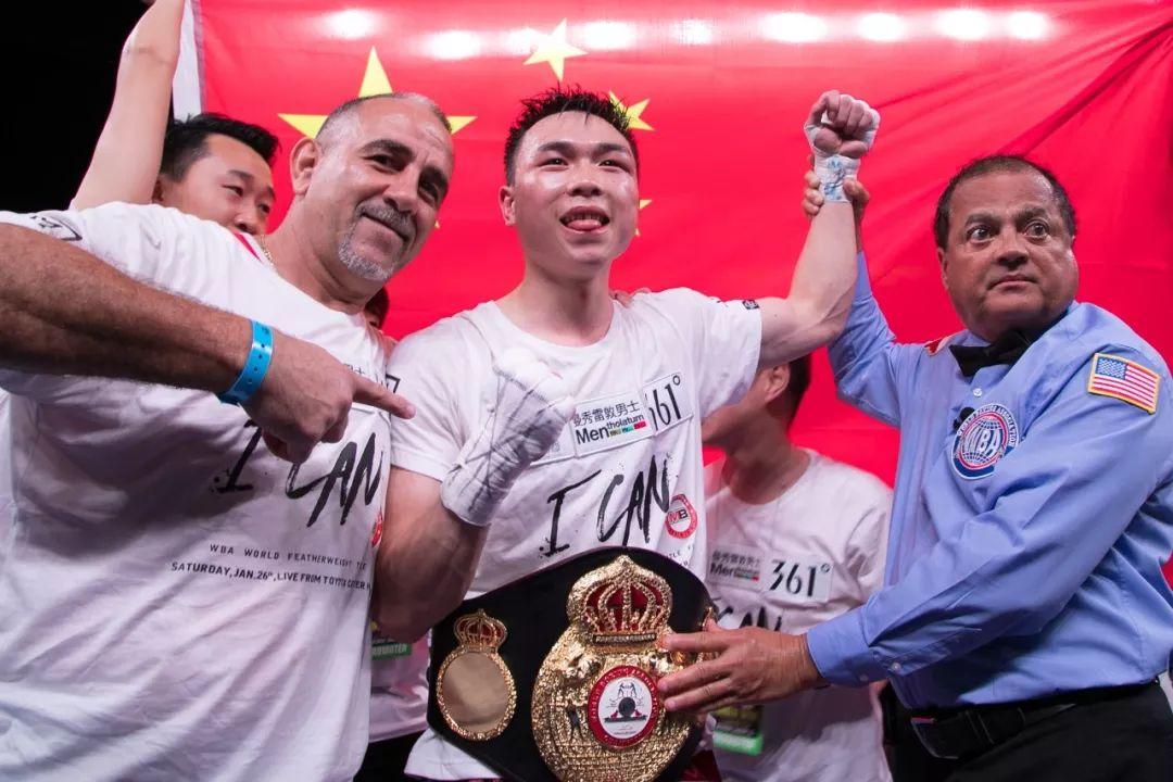 徐灿夺得金腰带中国骄傲,徐灿获得世界拳王金腰带