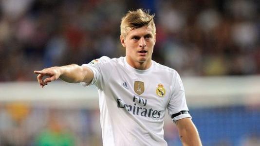 皇马用7200万欧签下巴西球员,皇马3亿签约内马尔