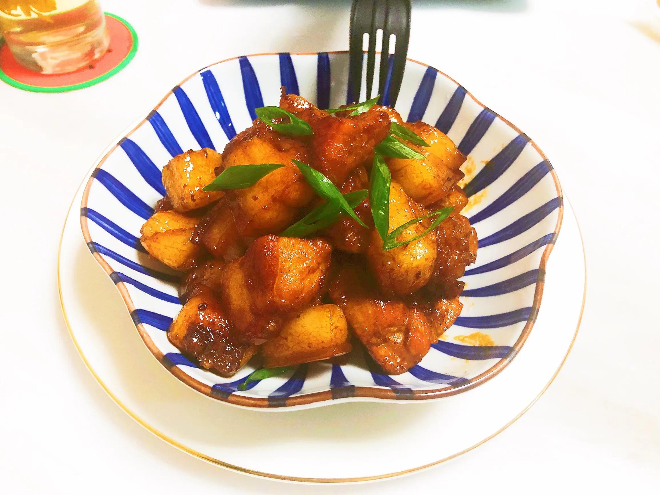 红烧肉焯水的正确制作不那么柴,为什么红烧肉烧得又咸又甜