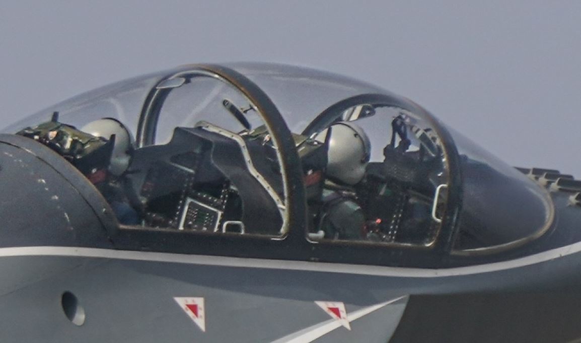 中国教练机l15图片,中国装备志