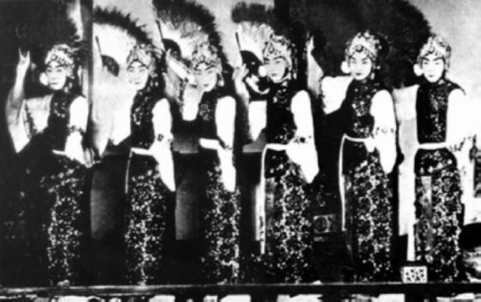 误入歧途大师,误入歧途的天才小说