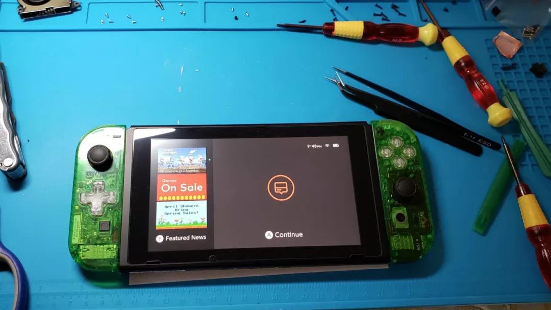 Switch买不到，美国小哥自己攒零件做了一个，成本仅199美元！