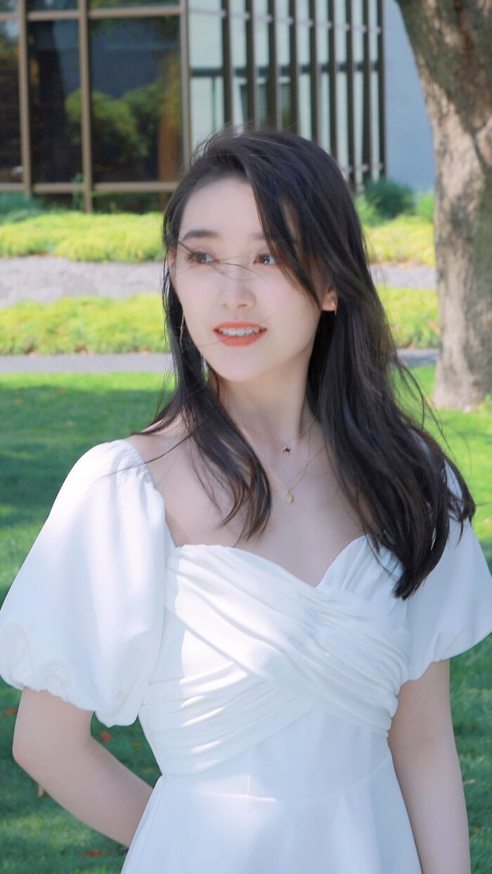 关晓彤吴宣仪赵露思,赵露思关晓彤吴宣仪