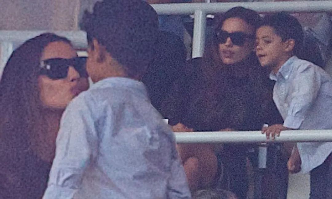 和侃爷恋情曝光！C罗前女友伊莲娜：从二线内衣模特到顶流收割机