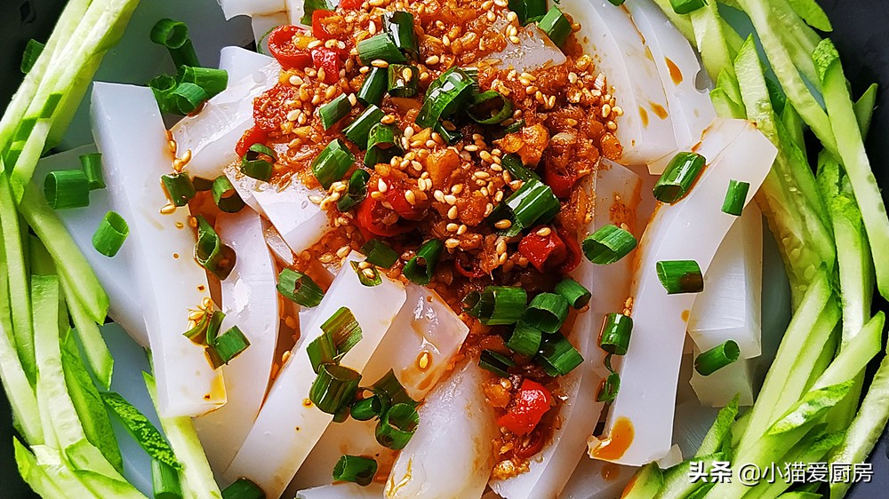 小猫做凉皮,5分钟学会做凉粉