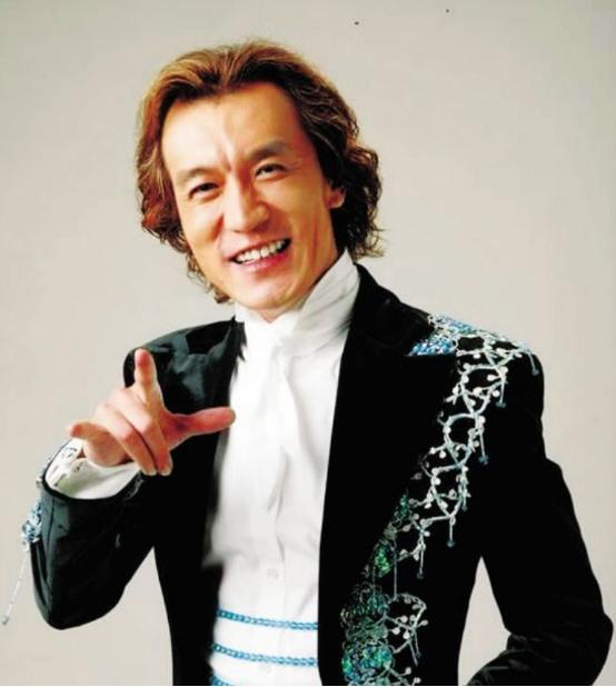 李咏事件分析,李咏曾十次登春晚一代人的回忆