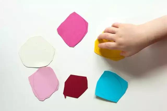 幼师剪纸手工技能大赛作品,幼师贴门上长条创意剪纸