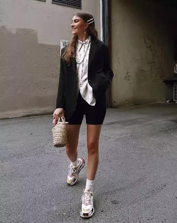 几款特别好看的包包,这些时髦又不贵的小众包包