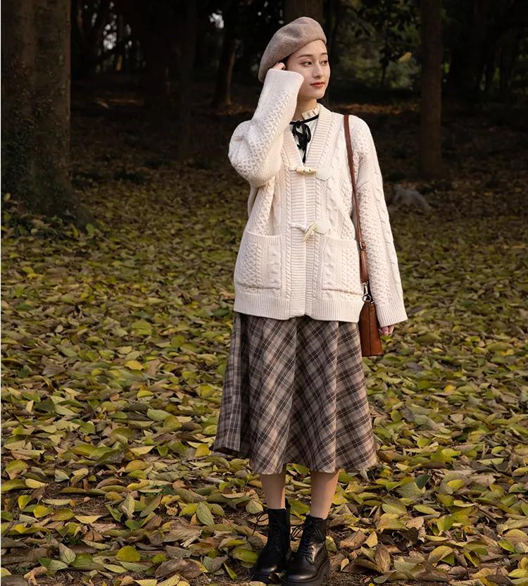 开春必穿奶奶衫出门美美美,奶奶衫连衣裙这样穿时髦炸了