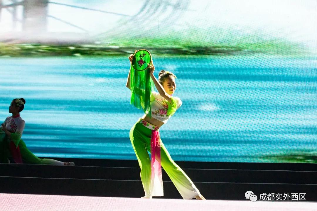 红心向党筑梦青春演出视频,2023红心向党建功新时代文艺汇演